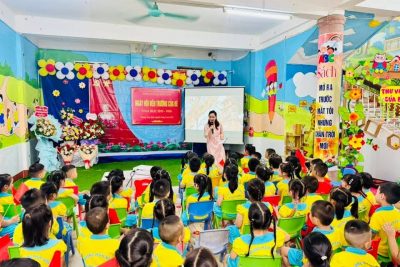 CÔ VÀ TRÒ TRƯỜNG MN HÙNG VƯƠNG CHÀO ĐÓN NĂM HỌC MỚI 2025-2026.